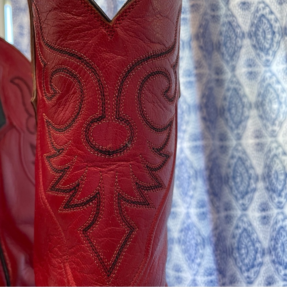 Handcrafted Leather Cowboy Boots with Overlay Details - Picture 6 of 13